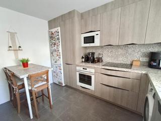 Appartement à La Pastora - La Estación. Piso en calle carraca