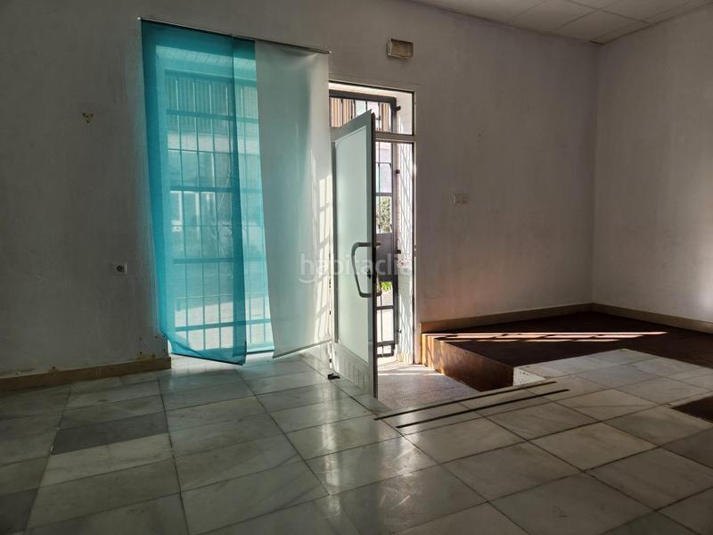 Foto b4ad566a-1b24-4068-9eff-5bad148afeb4. Local comercial  con muchas posibilidades en San Fernando