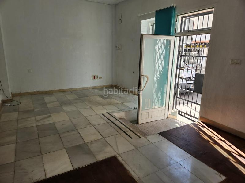 Foto f764c3d9-18d2-493a-aab8-ee2ce01d89a3. Local comercial  con muchas posibilidades en San Fernando