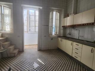 Haus  Real. Inmueble singular en calle real