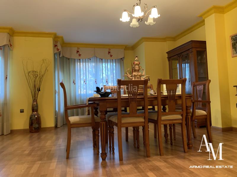 Foto 516f22fb-e33e-4cea-8c66-e2e61a70f8a7. Casa aparellada amb calefacció aparcament a Santa María - Pío XII Ciudad Real