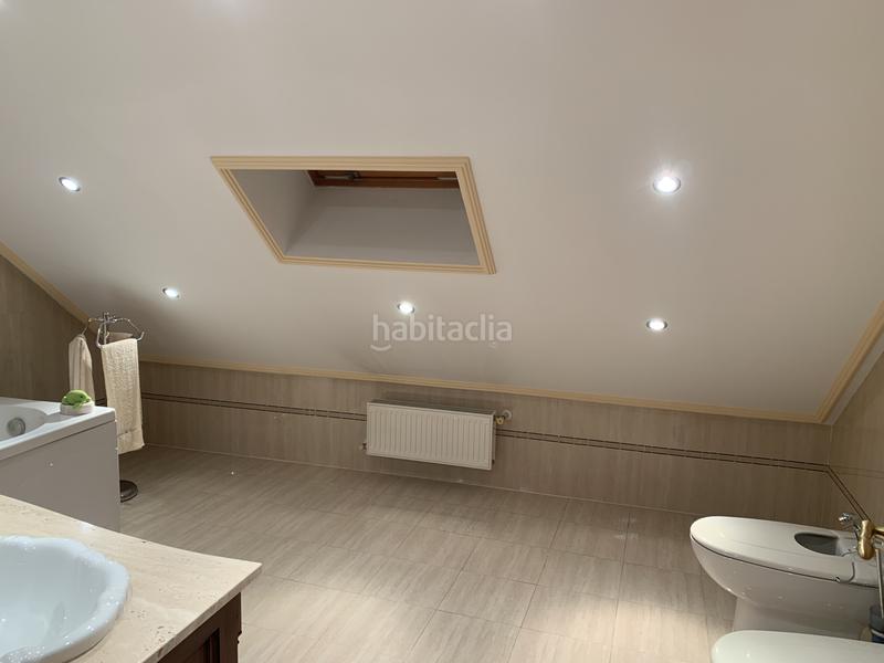 Foto 59a5d1b4-98e8-4b34-952d-94aed0ae32dc. Casa aparellada amb calefacció aparcament a Santa María - Pío XII Ciudad Real
