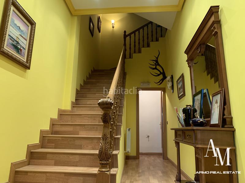 Foto 9be87a8e-67dd-40f7-a6c4-1a8f74c8a62c. Casa aparellada amb calefacció aparcament a Santa María - Pío XII Ciudad Real