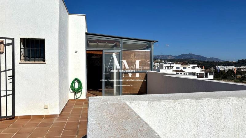 Foto 5245f0e8-a320-4272-b56b-6bcc3b18f911. Attico con parcheggio piscina in la cala Mijas Mijas