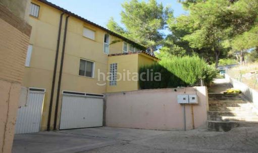 Foto 46e95ef5-2b3a-41e2-abab-f47f9b8e76b3. Aparcament cotxe a El Bosque Chiva