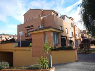 Aparcament cotxe  Almajarra. Solvia inmobiliaria  garaje tomares