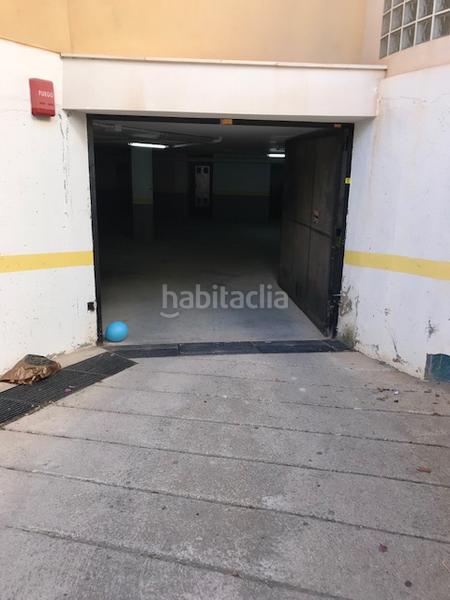 Foto 75473691-84c7-4e8c-86d6-f1bda45720b8. Parking voiture dans Los Collados-Los Geraneos Águilas