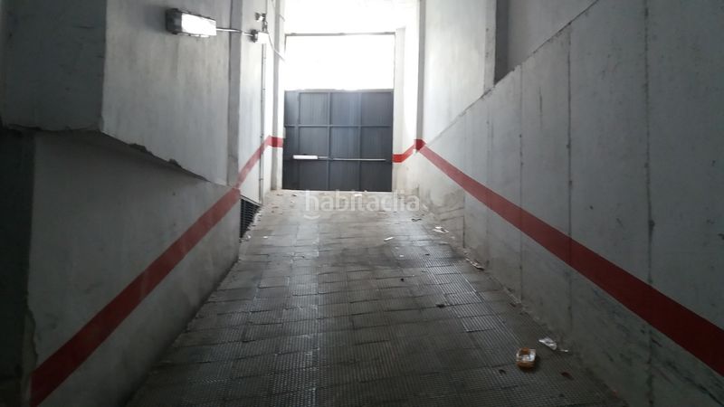 Foto f7fa3a9c-2b2e-4d8f-8780-8fa3ea385ba9. Aparcament cotxe a Lebrija
