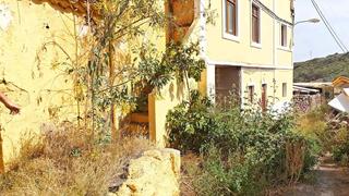 Xalet  Lg pueblo chico. Solvia inmobiliaria  chalet independiente telde