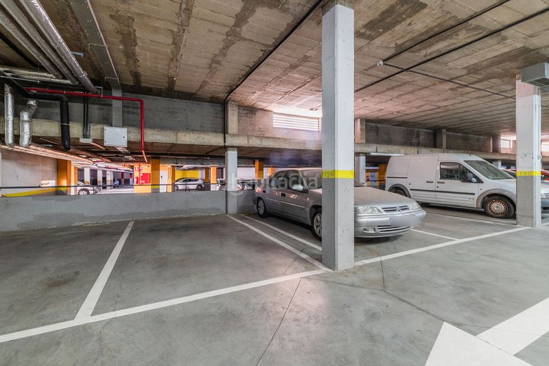 Foto 6bb19ad1-1cfb-444f-af3f-6ba58da992a3. Aparcament cotxe a Prado de Santo Domingo Alcorcón