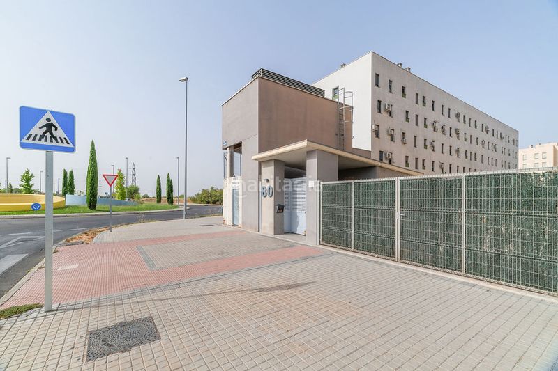 Foto 825f61a3-8e02-44a7-b64d-a54260a43e66. Aparcament cotxe a Prado de Santo Domingo Alcorcón