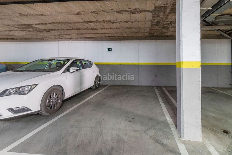 Foto c4cb9651-d944-4680-88c2-bf3c14f80da4. Aparcament cotxe a Prado de Santo Domingo Alcorcón