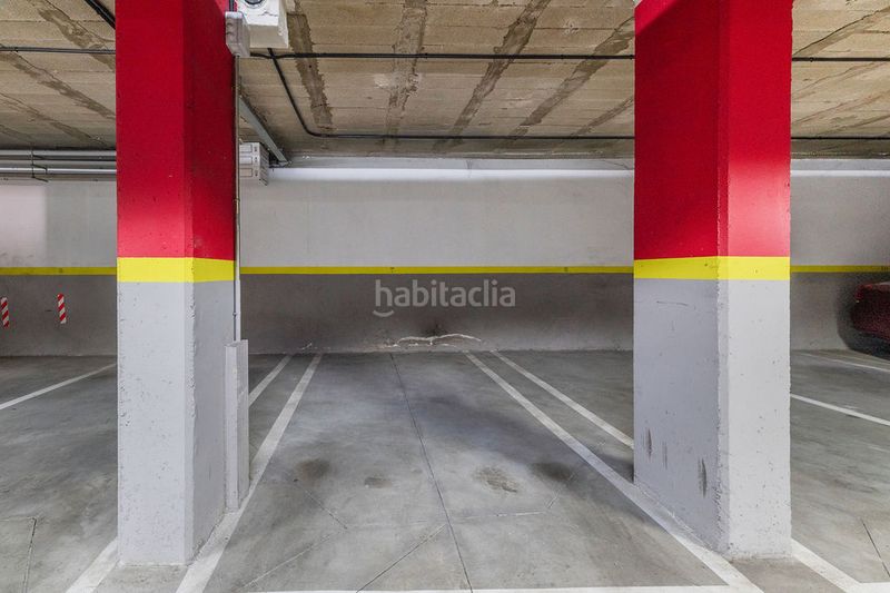 Foto d0ac3482-28ab-4bcf-ada6-690df6b14452. Aparcament cotxe a Prado de Santo Domingo Alcorcón