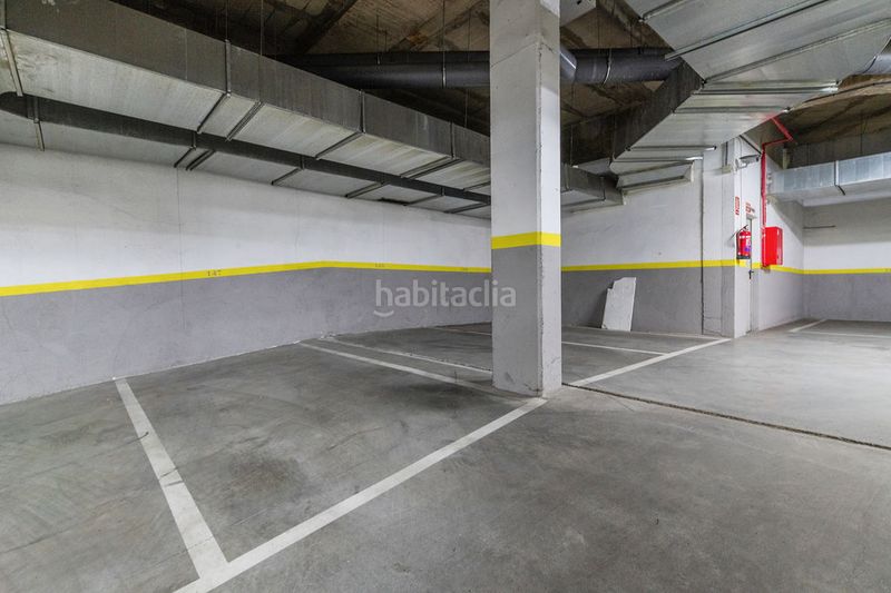 Foto d2ddde33-e579-4ccb-8bd3-284d42699c38. Aparcament cotxe a Prado de Santo Domingo Alcorcón