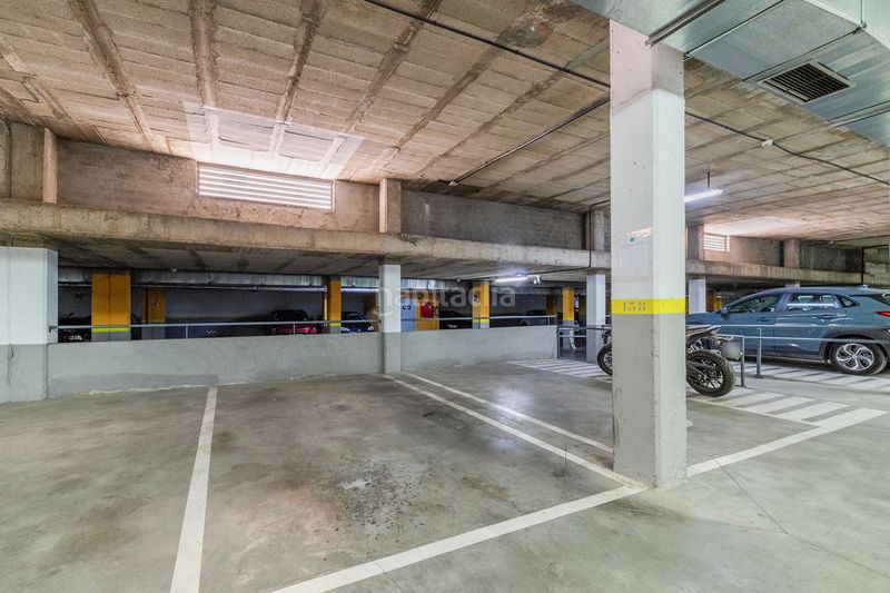 Foto f67a2fdf-10b8-430c-a4bd-86a264877f21. Aparcament cotxe a Prado de Santo Domingo Alcorcón