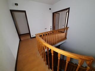 Xalet  Tossa d'alp (c. aragall). Solvia inmobiliaria  chalet independiente corbera de llobregat