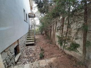 Chalet  Tossa d'alp (c. aragall). Solvia inmobiliaria  chalet independiente corbera de llobregat