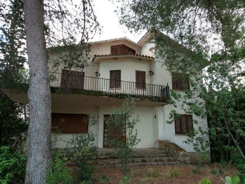 Foto f9855c9d-f849-4092-9d14-e460d61b7681. Chalet solvia inmobiliaria chalet independiente en Corbera de Llobregat