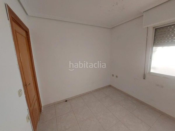 Foto e4d14416-5492-4443-b648-d47ad339fe76. Pis a Orihuela ciudad Orihuela