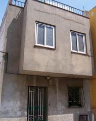 Chalet  C/ los barros. Solvia inmobiliaria  casa algeciras
