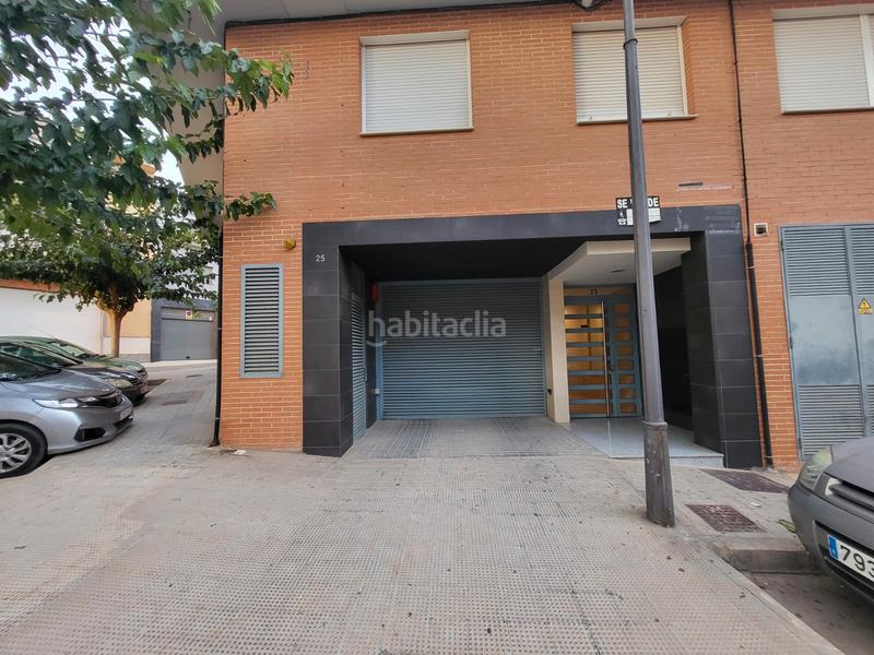 Foto afb6421c-761a-44f5-922b-5bbe5ea3c5bc. Aparcament cotxe a Turís