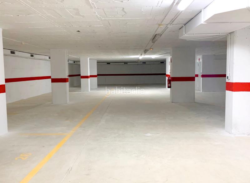 Foto b568354a-7b70-4d7c-b4b1-60983cdd0c67. Aparcament cotxe a Centro Comercial - Capsades - Hospital Vinaròs