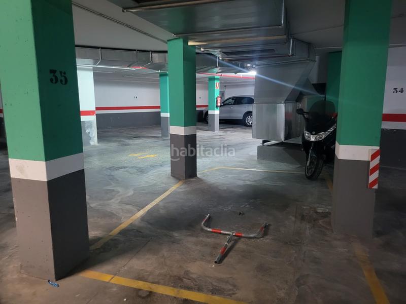 Foto 4923e817-0811-4a18-8a42-9c6c5fd77885. Aparcament cotxe a Turís