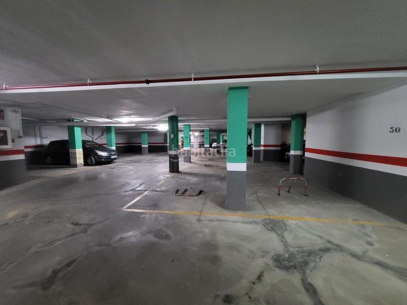 Foto 784e0b72-f66a-4707-aa90-9fbbc65f2b0b. Aparcament cotxe a Turís