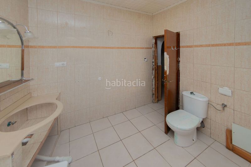 Foto d98331cc-93aa-4bc8-96f4-44f719180c3b. Xalet a Atarfe