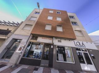 Aparcament cotxe  Roquetas de mar. Solvia inmobiliaria  garaje roquetas de mar