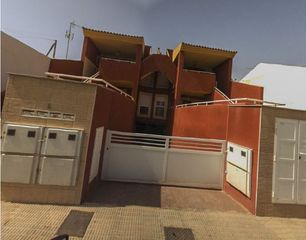 Aparcament cotxe a ANTONIO RAMOS - LA PALMA
