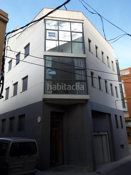 Foto 46c53457-eb94-4bd2-a72a-80d4a7b6fdce. Aparcament cotxe a Benaguasil