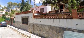 Chalet  Santiago rosiñol. Solvia inmobiliaria  chalet independiente esparreguera