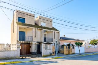Towny house  Catalunya. Solvia inmobiliaria  chalet adosado sant jaume denveja