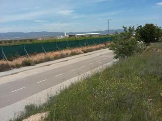 Finca rústica  Poligono. Solvia inmobiliaria  suelo urbanizable caudete de las fuentes