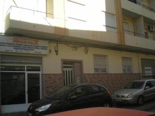 Pis  C/ pintor vicente poveda. Solvia inmobiliaria  piso petrer