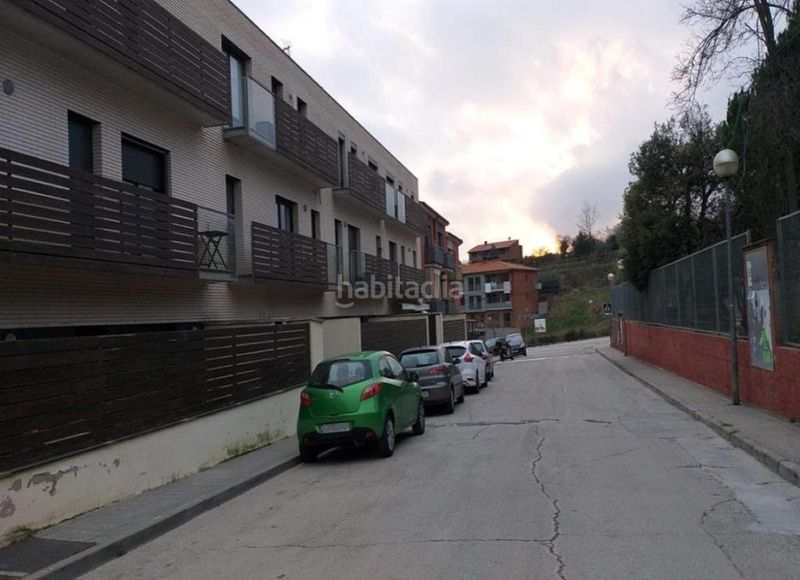 Foto fc86226e-2f8c-4e09-94db-c089dee09880. Aparcament cotxe a Sant Feliu de Codines