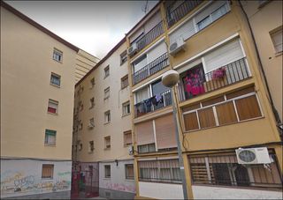 Flat  C/ badajoz. Solvia inmobiliaria  piso badalona
