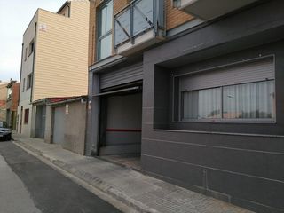 Aparcament cotxe  C/ esglesia. Solvia inmobiliaria  garaje hostalets de pierola els