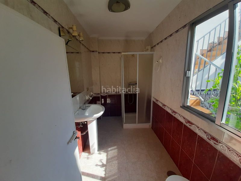 Foto dbad4d0b-5bc8-4f13-90c5-2e0c796c7117. Xalet a Centro Bormujos
