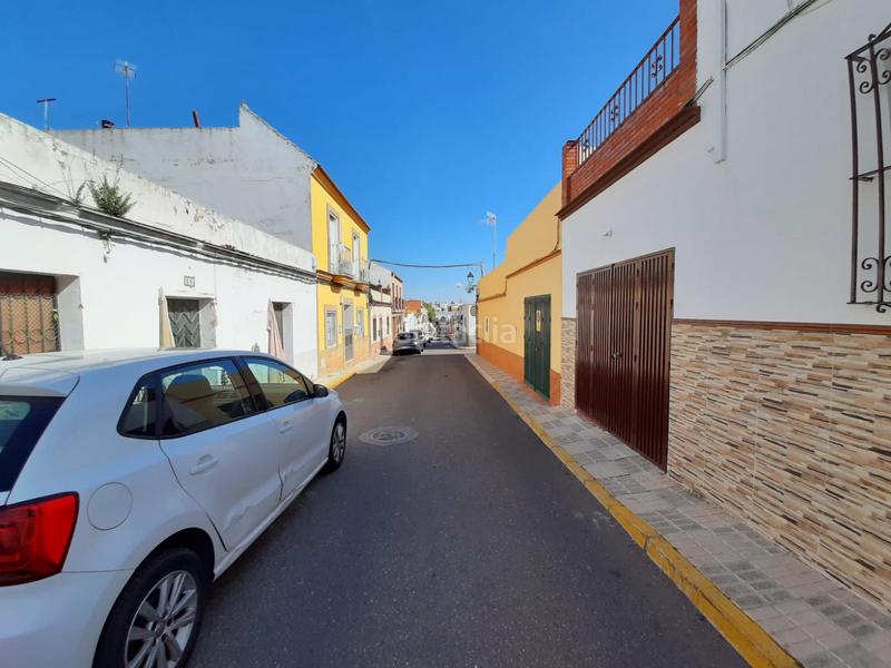 Foto acd5aa05-185f-495a-a562-fad4c4f803c2. Casa bifamiliare in Centro Bormujos