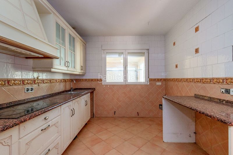 Foto 719f7af2-0549-483a-929d-b8e67b8b4ed6. Casa aparellada amb piscina a Yuncler
