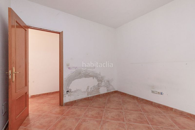 Foto 796c80f7-588a-4c96-8974-3563c25f7b68. Casa aparellada amb piscina a Yuncler