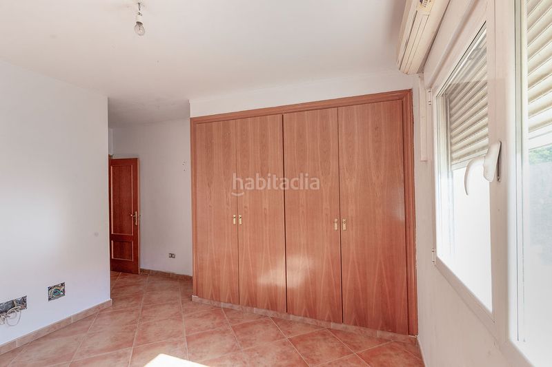 Foto a9d2682b-3f05-4136-b684-0e32d8a94c4d. Casa aparellada amb piscina a Yuncler