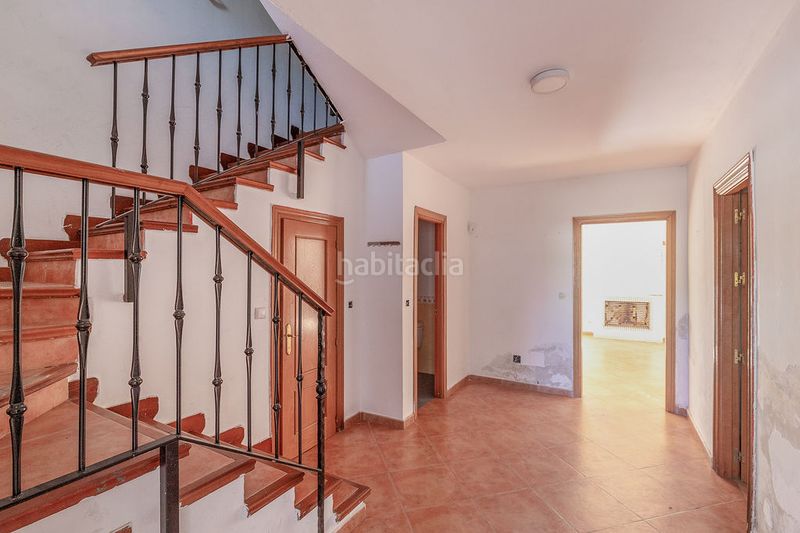 Foto d71ebf60-d2dc-4e87-ab0f-b5fc0203f59f. Casa aparellada amb piscina a Yuncler