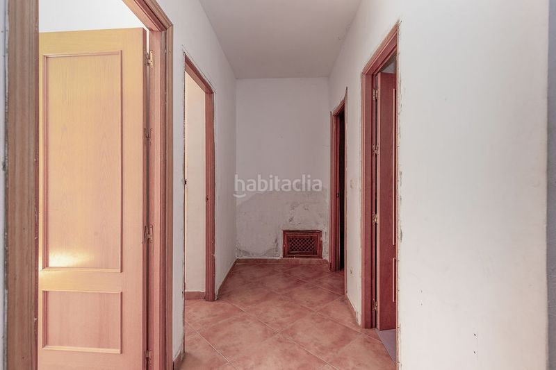 Foto ef60d3a9-6484-4574-a41b-7c1b95fa0e34. Casa aparellada amb piscina a Yuncler