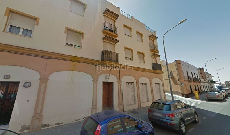 Foto e7f3100e-d572-47b9-8577-458e56e25e54. Aparcament cotxe a Centro - Doña Mercedes Dos Hermanas