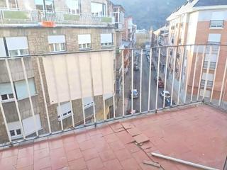 Pis  Sitio numancia. Solvia inmobiliaria  piso ponferrada