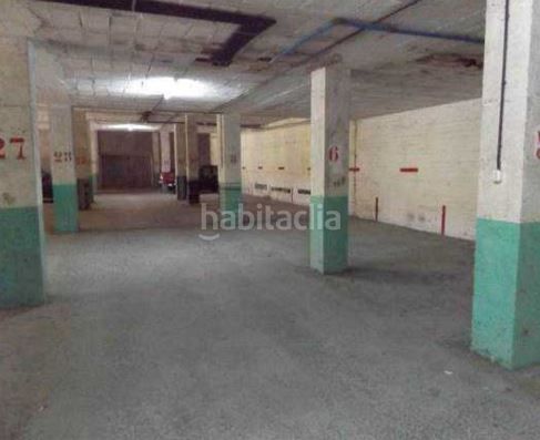 Foto 461d2352-b739-4e63-beb9-9aaf2fe0e19a. Aparcament cotxe a Betanzos