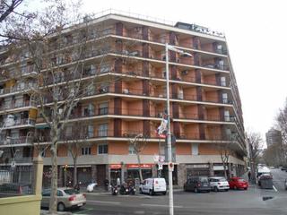 Pis  C/ ali bei. Solvia inmobiliaria  piso barcelona